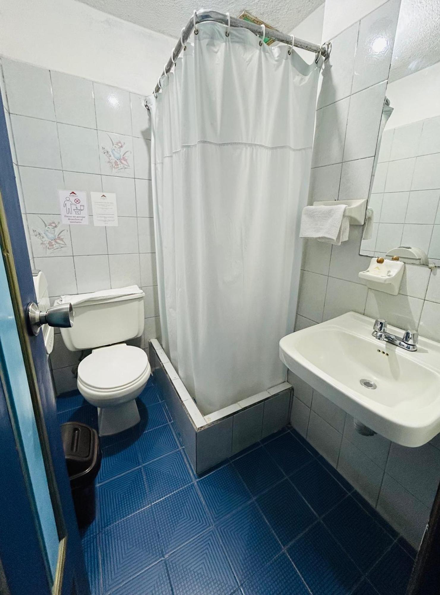 Hotel Montecarlo Riobamba Ngoại thất bức ảnh