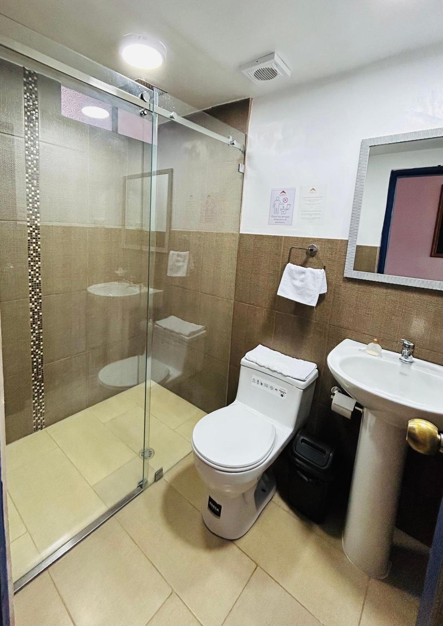 Hotel Montecarlo Riobamba Ngoại thất bức ảnh